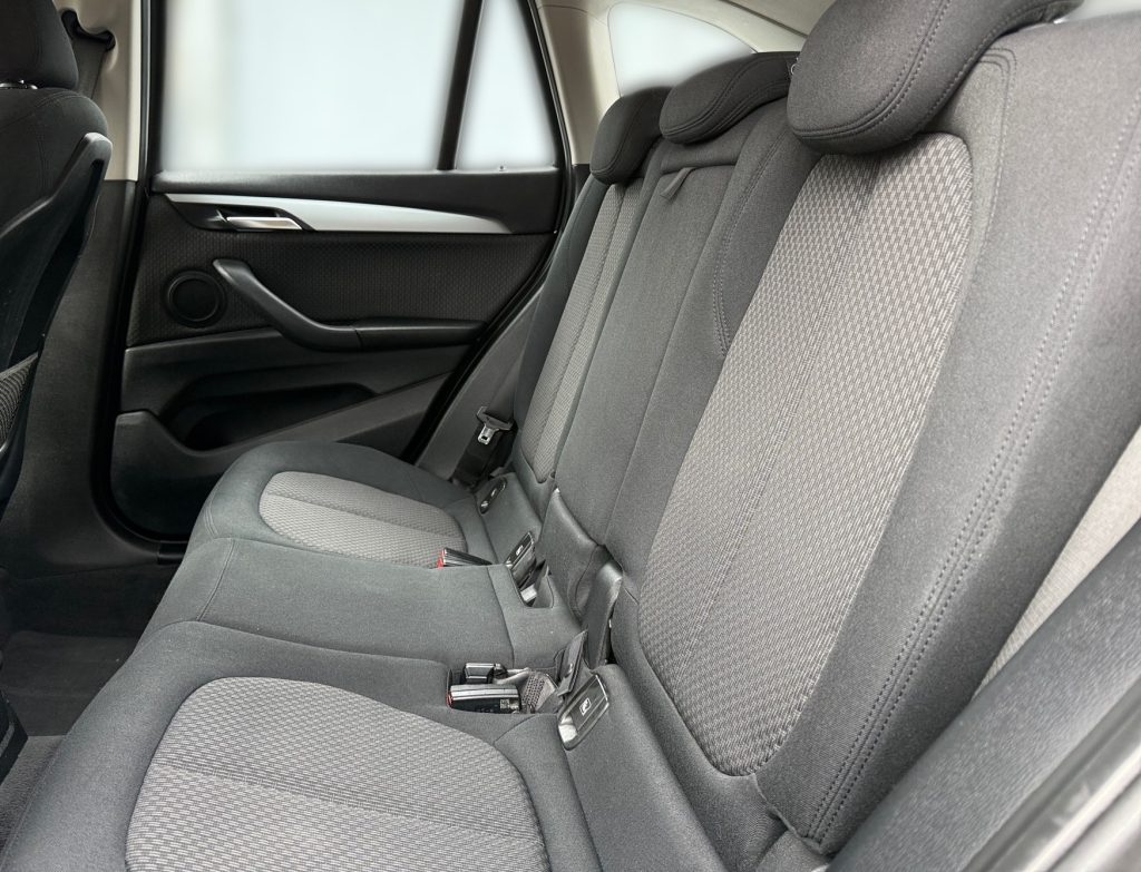 BMW X1 sDrive 18i Advantage A/T