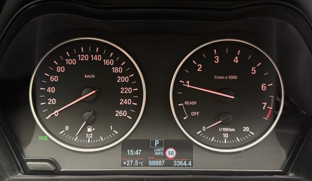BMW X1 sDrive 18i Advantage A/T
