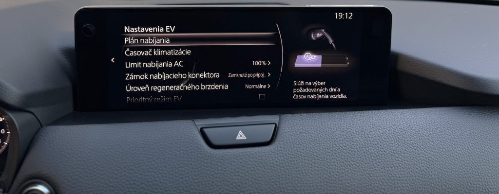 Mazda CX-60 2.5 e-Skyactiv PHEV AWD HOMURA/VOZIDLO V PLNEJ ZÁRUKE/ 360°KAMERA PANORAMA BOSE