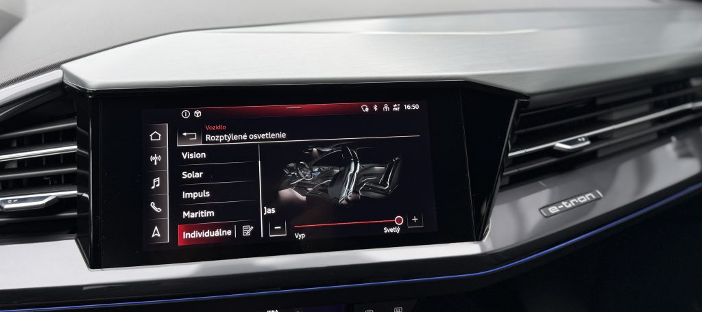 Audi Q4 e-tron 40 3xS-LINE PANORAMA R20 AVILO BATTERY CERTIFICATE 82kWh, 150kW