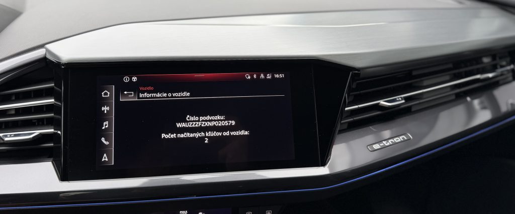 Audi Q4 e-tron 40 3xS-LINE PANORAMA R20 AVILO BATTERY CERTIFICATE 82kWh, 150kW