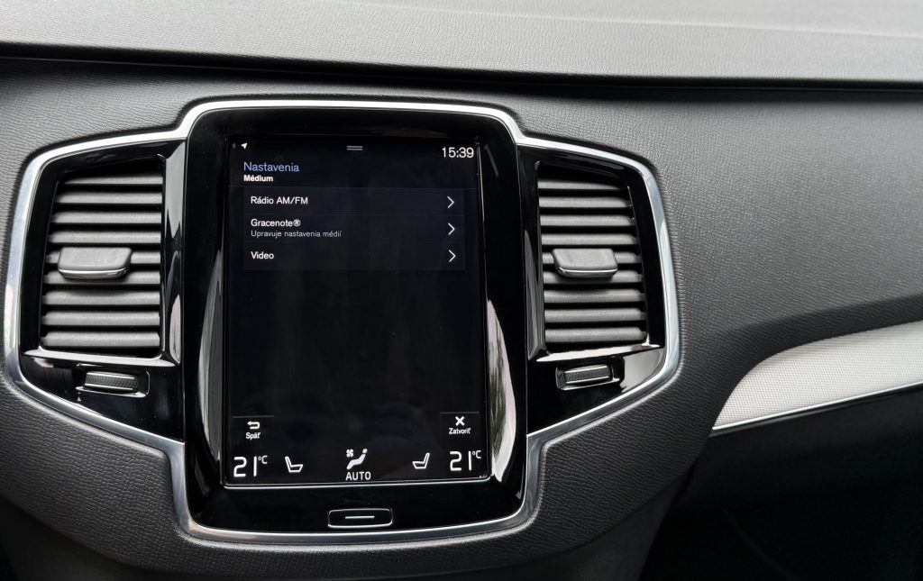 Volvo XC90 D5 AWD INSCRIPTION 7-MIEST KAMERA VIRTUAL FULL LED A/T, 173kW