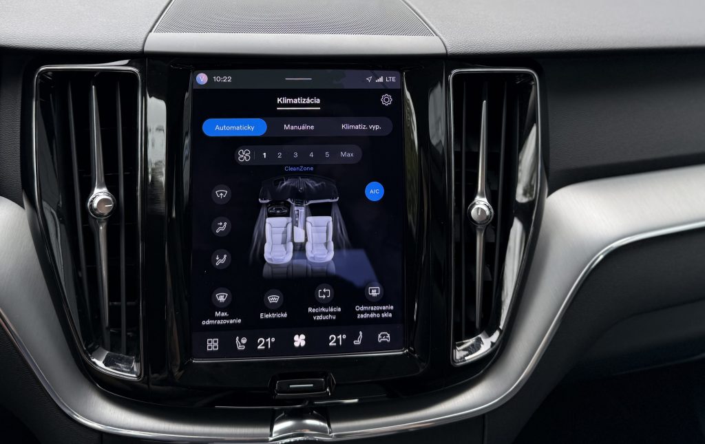 Volvo XC60 2.0 B4D mHEV AWD FACELIFT MATRIX LED VIRTUAL RADAR A/T