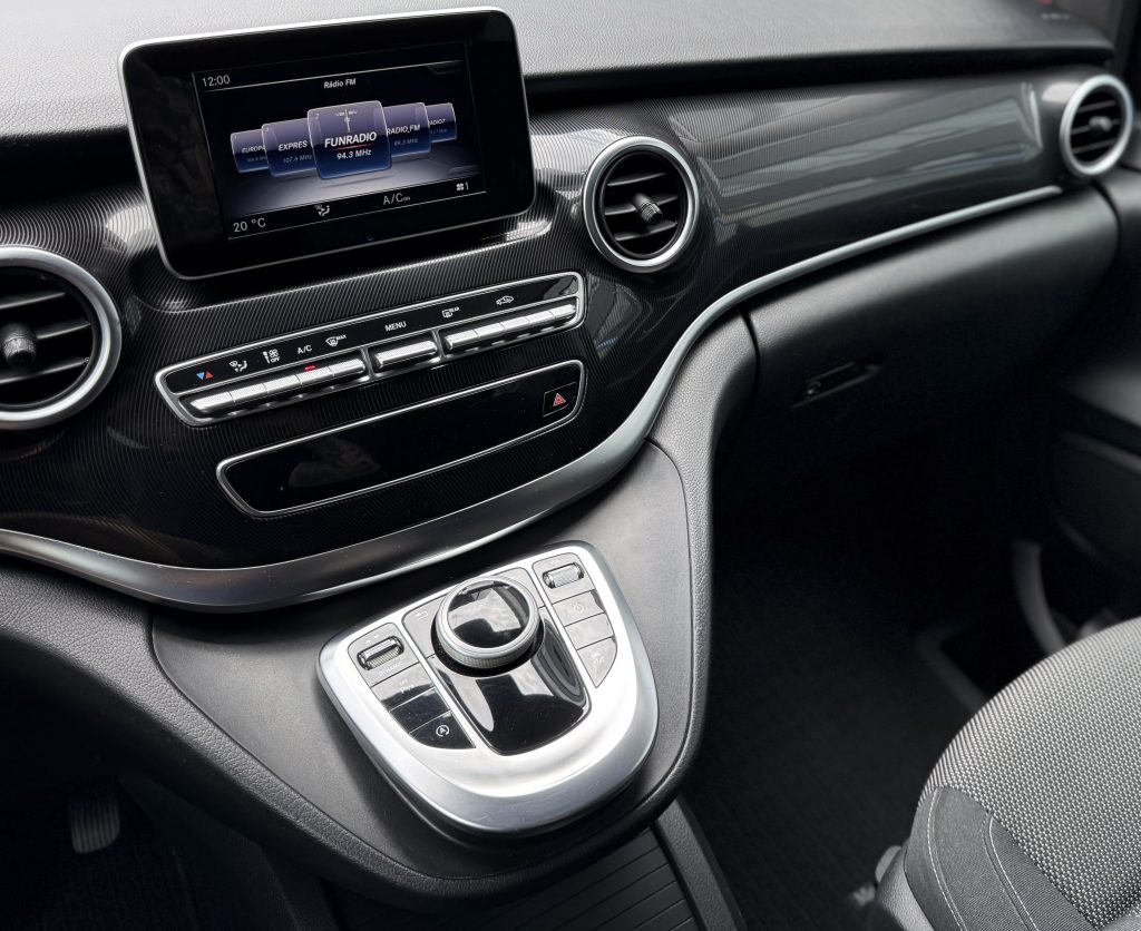 Mercedes-Benz V trieda V220 d lang 4MATIC