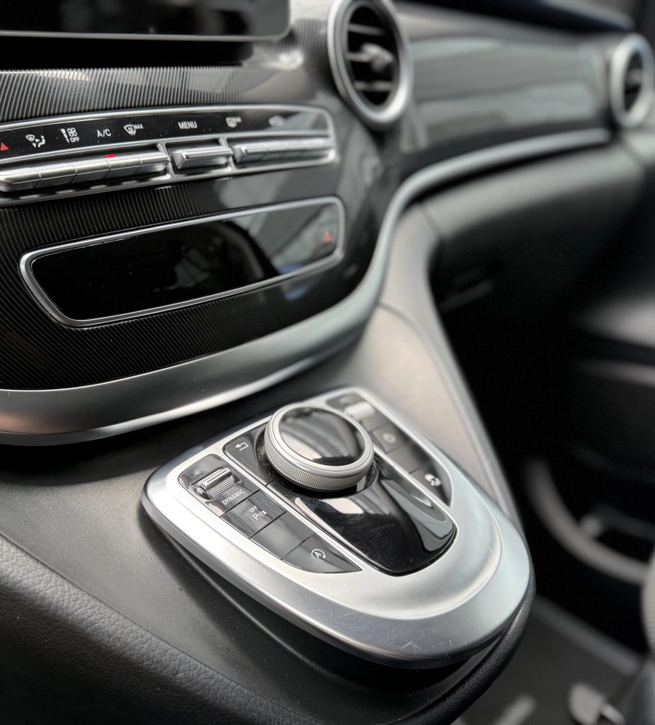 Mercedes-Benz V trieda V220 d lang 4MATIC