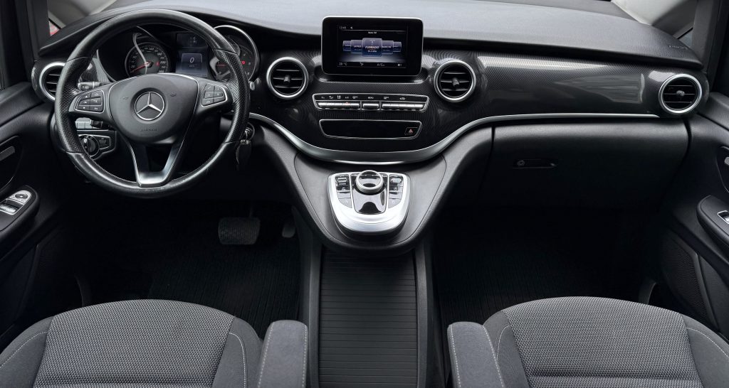 Mercedes-Benz V trieda V220 d lang 4MATIC