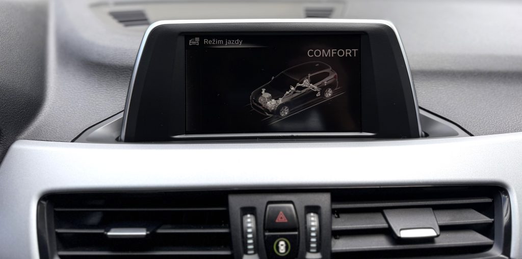 BMW X1 sDrive 18i Advantage A/T