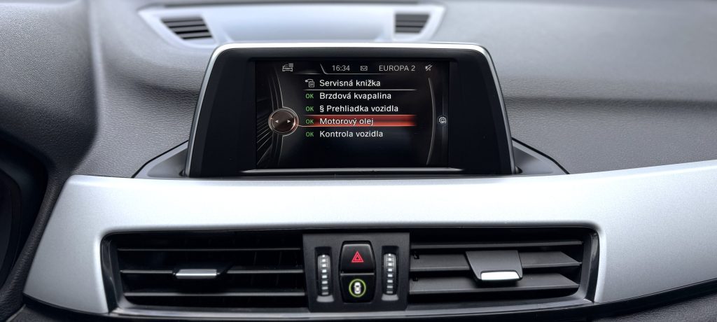 BMW X1 sDrive 18i Advantage A/T