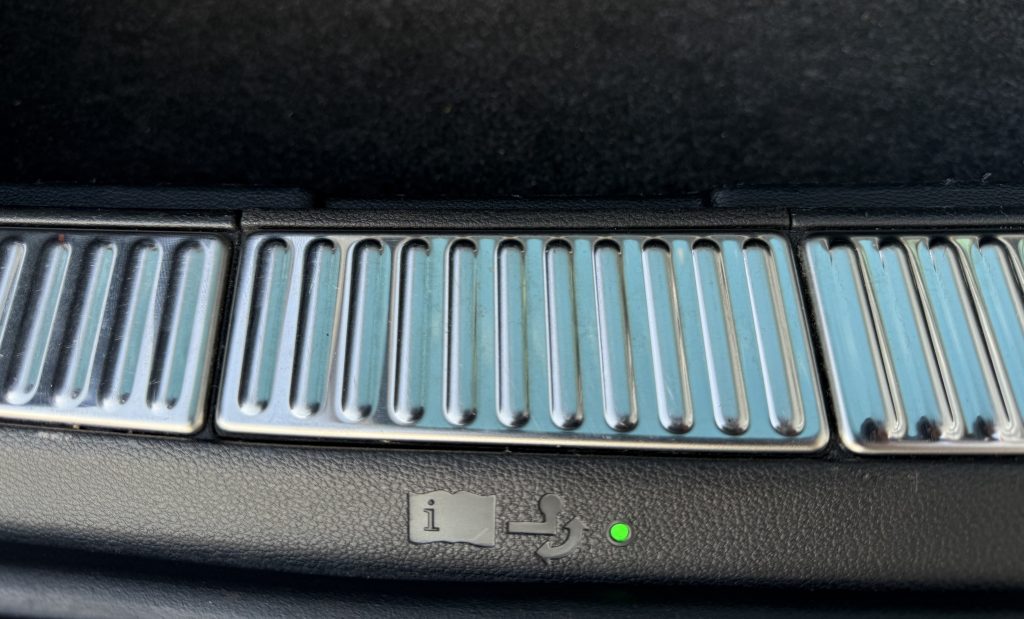 Škoda Superb Combi 2.0 TDI SPORTLINE CRYSTAL MATRIX 360°KAMERA RADAR VIRTUAL ALCANTARA DSG