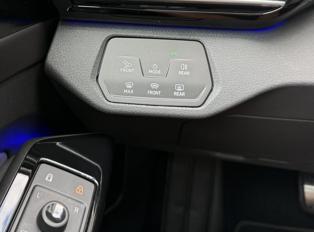 Volkswagen ID.4 PRO Performance IQ.LIGHT HEAD-UP MASÁŽ AVILOO BATTERY CERTIFICATE 77kWh, 150kW
