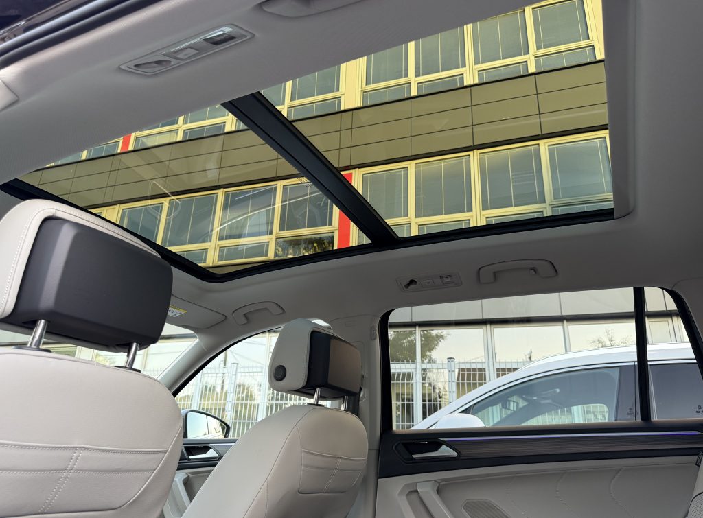 Volkswagen VW Tiguan Allspace 2.0 TSI 4Motion 245PS ELEGANCE IQ.LIGHT MATRIX 360°KAM. HARMAN/KARDON DSG