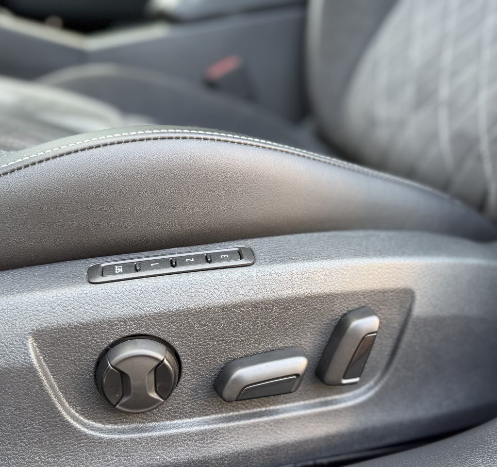 Škoda Superb Combi 2.0 TDI SPORTLINE CRYSTAL MATRIX 360°KAMERA RADAR VIRTUAL ALCANTARA DSG