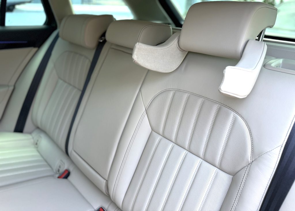 Škoda Superb Combi 2.0 TDI LAURIN&KLEMENT CRYSTAL MATRIX PANORAMA KAMERA VIRTUAL CANTON DSG