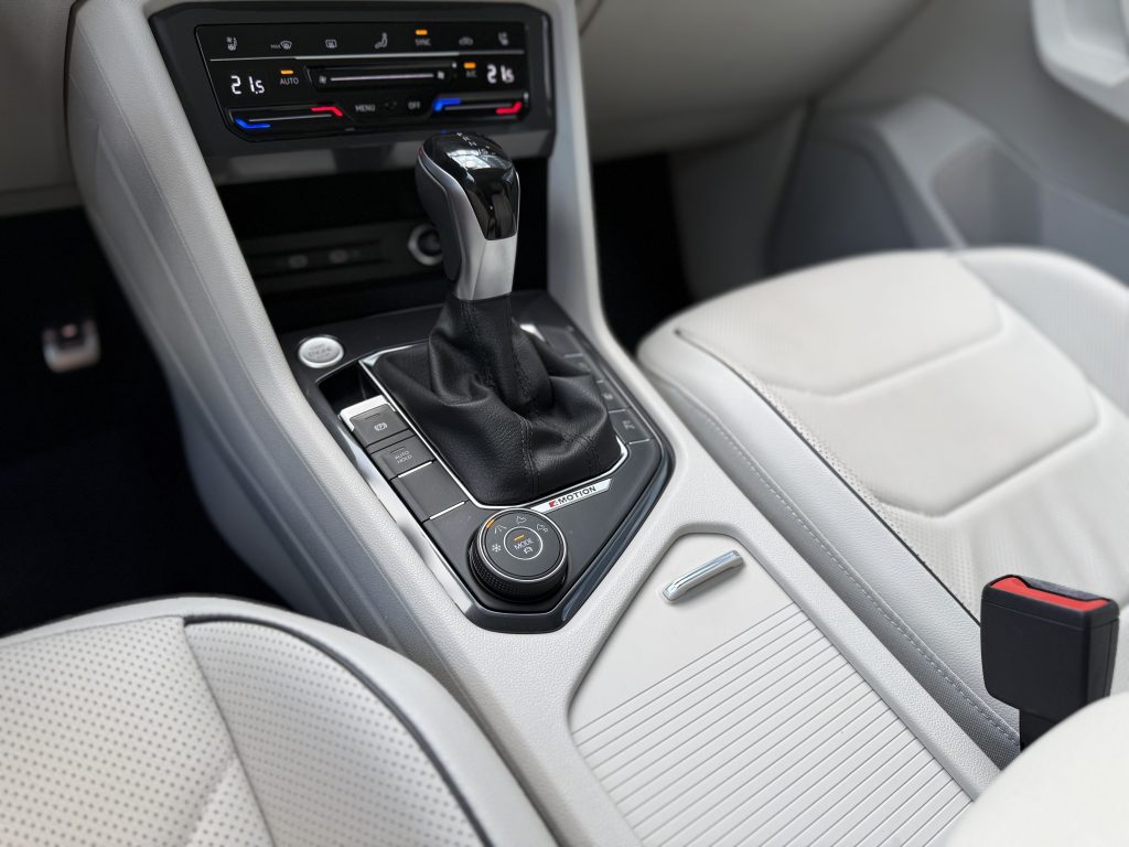 Volkswagen VW Tiguan Allspace 2.0 TSI 4Motion 245PS ELEGANCE IQ.LIGHT MATRIX 360°KAM. HARMAN/KARDON DSG