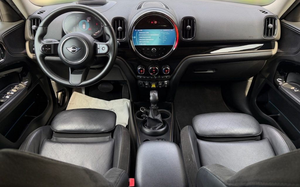 Mini Countryman Cooper SE ALL4 PHEV HEAD-UP KAMERA WEBASTO FULL LED R19