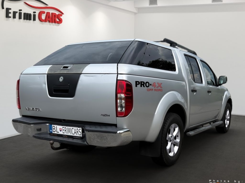 Nissan Navara DoubleCab 2.5D SE