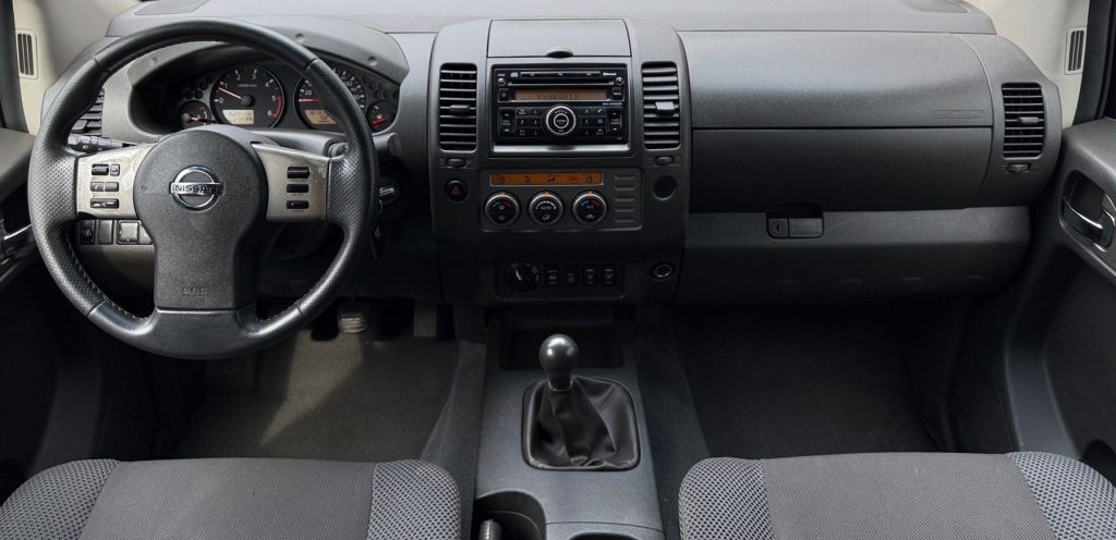 Nissan Navara DoubleCab 2.5D SE