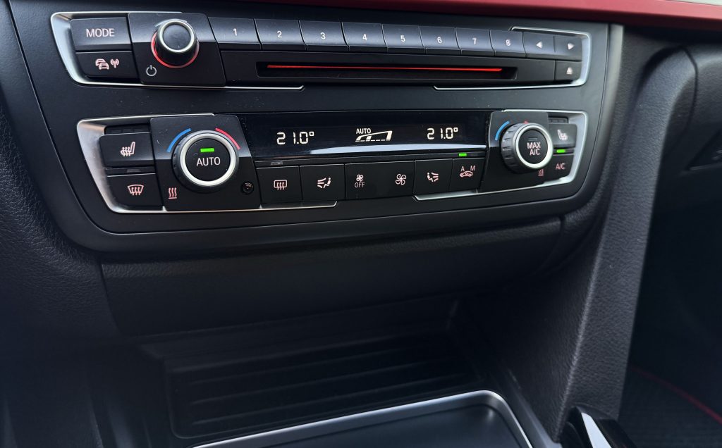 BMW Rad 3 GT 320d xDrive Sport Line A/T