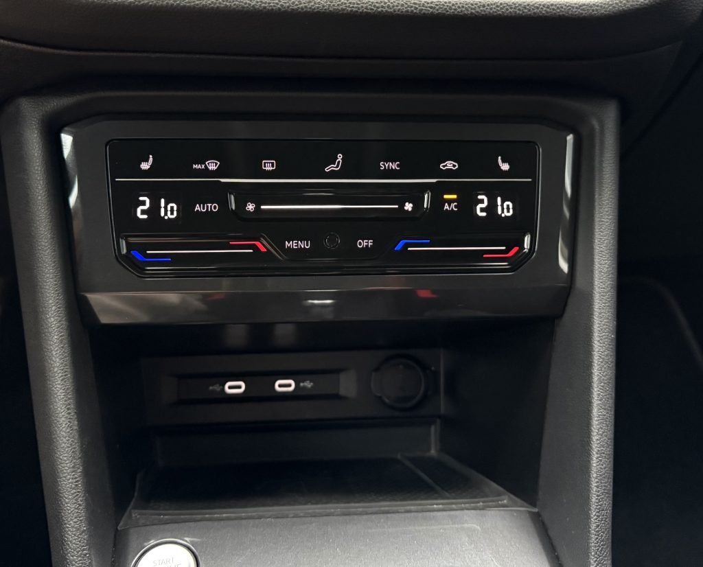 Volkswagen VW Tiguan Allspace 2.0 TSI 4Motion 245PS ELEGANCE IQ.LIGHT MATRIX HEAD-UP KAMERA VIRTUAL DSG
