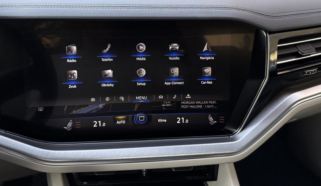 Volkswagen VW Touareg 3.0TDI V6 4Motion R-LINE MATRIX HD LED VIRTUAL KAMERA RADAR R21, Tiptronic