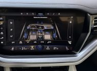Volkswagen VW Touareg 3.0TDI V6 4Motion R-LINE MATRIX HD LED VIRTUAL KAMERA RADAR R21, Tiptronic