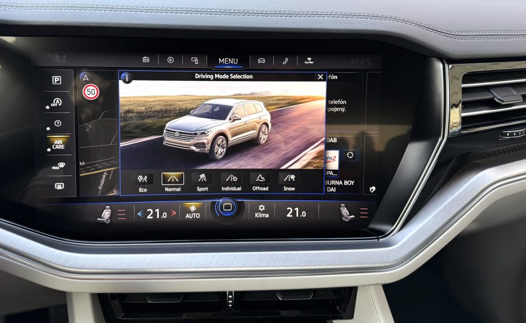 Volkswagen VW Touareg 3.0TDI V6 4Motion R-LINE MATRIX HD LED VIRTUAL KAMERA RADAR R21, Tiptronic
