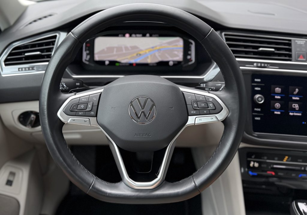 Volkswagen VW Tiguan Allspace 2.0 TDI 4Motion ELEGANCE IQ.LIGHT MATRIX HEAD-UP 360°KAMERA MASÁŽ VIRTUAL DSG