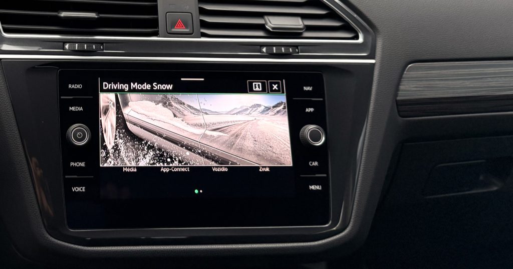 Volkswagen VW Tiguan Allspace 2.0 TSI 4Motion 245PS ELEGANCE IQ.LIGHT MATRIX HEAD-UP KAMERA VIRTUAL DSG