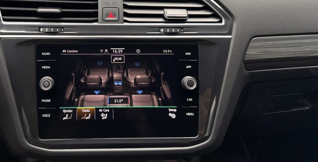 Volkswagen VW Tiguan Allspace 2.0 TSI 4Motion 245PS ELEGANCE IQ.LIGHT MATRIX HEAD-UP KAMERA VIRTUAL DSG