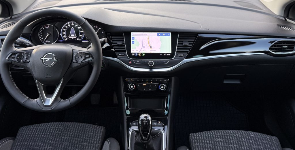Opel Astra Sport Tourer ST 1.2 Turbo INTELLI-LUX MATRIX LED KAMERA KEYLESS VIRTUAL
