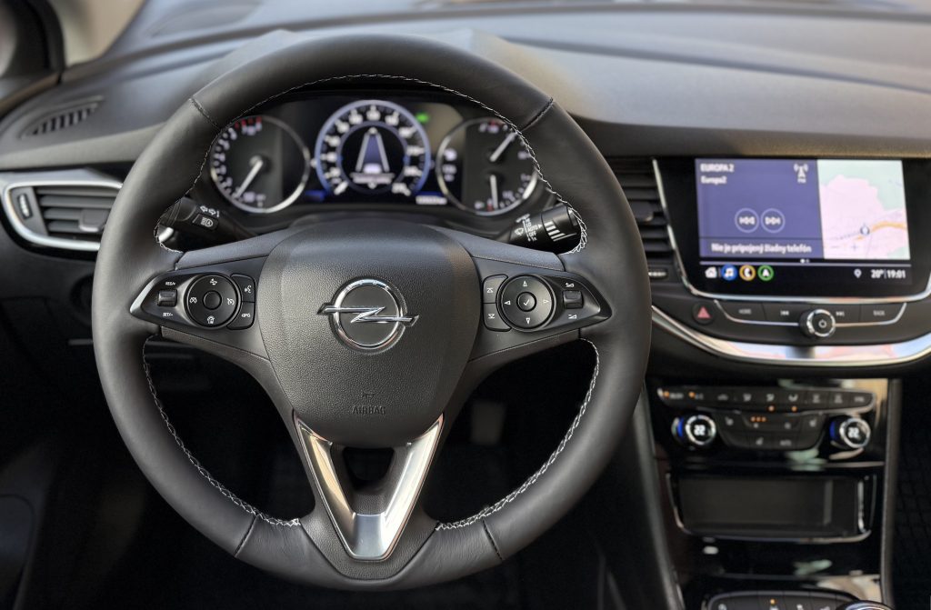 Opel Astra Sport Tourer ST 1.2 Turbo INTELLI-LUX MATRIX LED KAMERA KEYLESS VIRTUAL