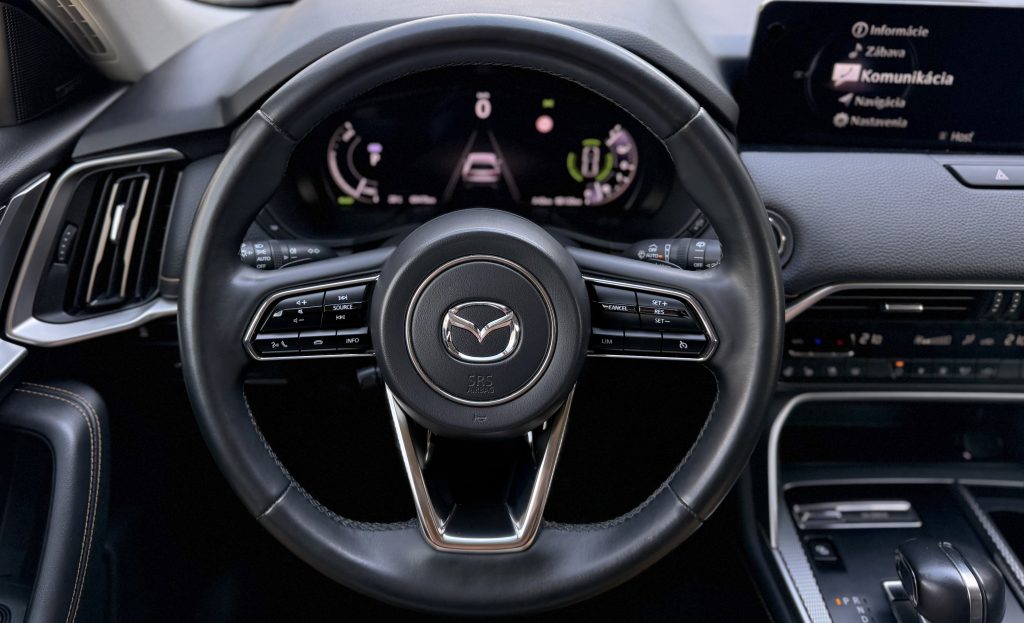 Mazda CX-60 2.5 e-Skyactiv PHEV AWD HOMURA /VOZIDLO V PLNEJ ZÁRUKE/ 360°KAMERA HEAD-UP BOSE