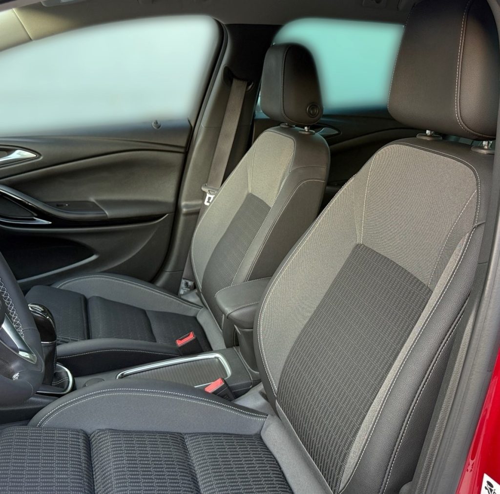 Opel Astra Sport Tourer ST 1.2 Turbo INTELLI-LUX MATRIX LED KAMERA KEYLESS VIRTUAL