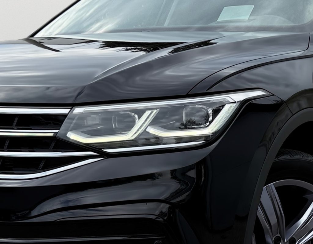 Volkswagen VW Tiguan Allspace 2.0 TSI 4Motion 245PS ELEGANCE IQ.LIGHT MATRIX HEAD-UP KAMERA VIRTUAL DSG