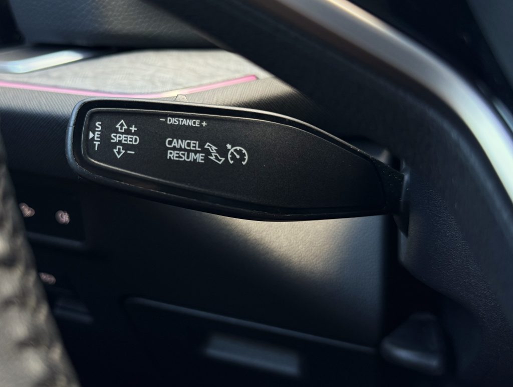 Škoda Kodiaq 2.0 TDI 4X4 CRYSTAL MATRIX HEAD-UP WEBASTO 360°KAMERA CANTON TOP SELECTION