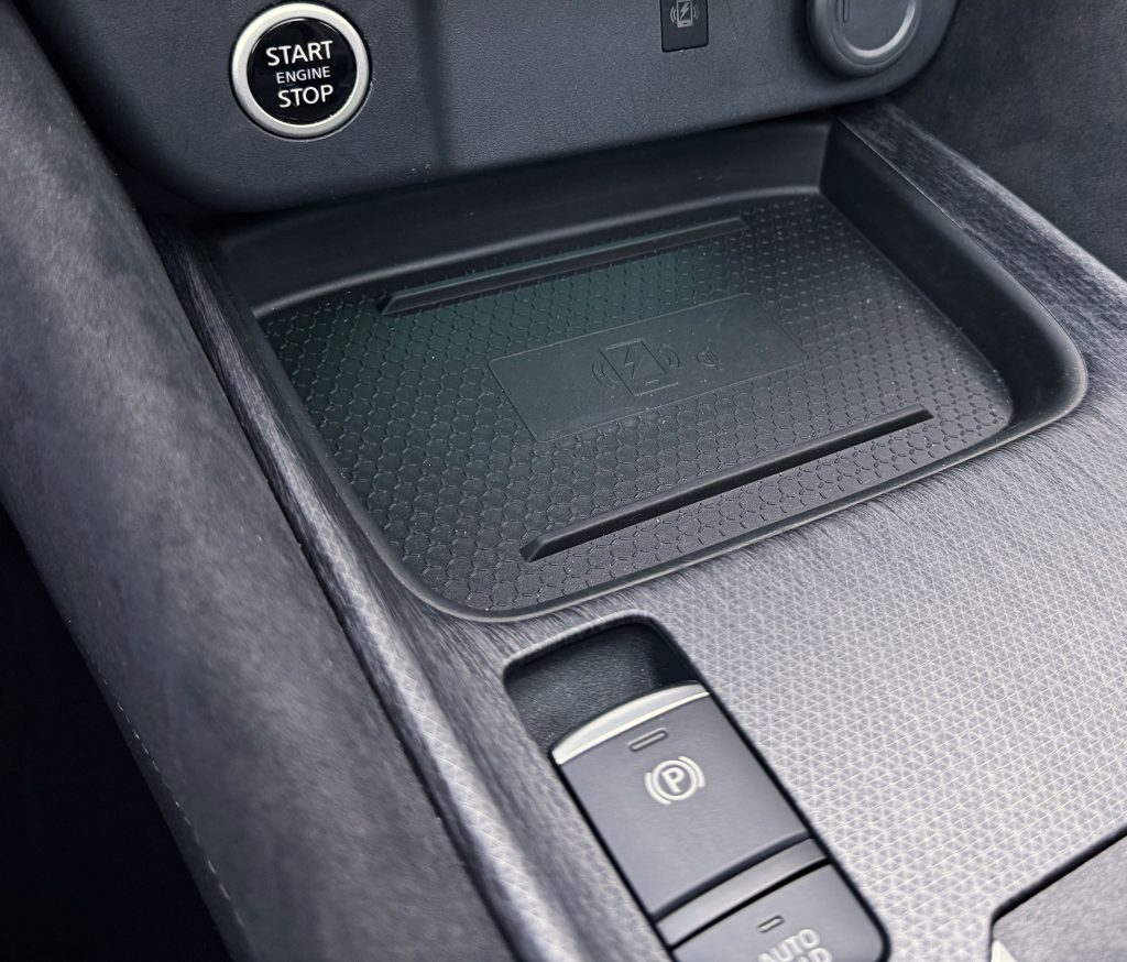 Nissan Qashqai 1.3 DIG-T 158PS mHEV TEKNA PLUS 360°KAMERA MASÁŽ BOSE /VOZIDLO V PLNEJ ZÁRUKE/