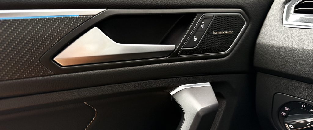 Volkswagen VW Tiguan Allspace 2.0 TDI 4Motion R-LINE IQ.LIGHT MATRIX 360°KAMERA HARMAN/KARDON HEAD-UP
