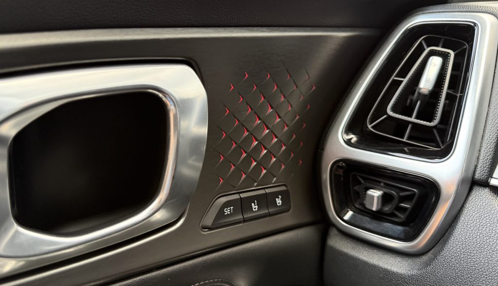 Kia Sorento 1.6 T-GDI PHEV 4X4 PLATINUM 360°KAMERA PANORAMA HEAD-UP BOSE VIRTUAL R19, A/T