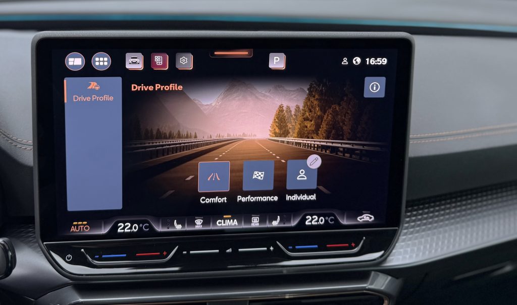 Cupra Formentor 1.5 ETSI mHEV DSG /VOZIDLO V PLNEJ ZÁRUKE/