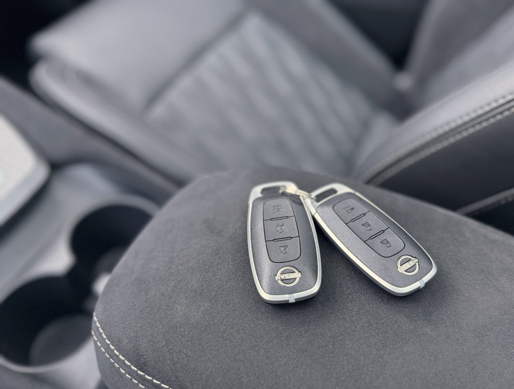 Nissan Qashqai 1.3 DIG-T 158PS mHEV TEKNA PLUS 360°KAMERA MASÁŽ BOSE /VOZIDLO V PLNEJ ZÁRUKE/