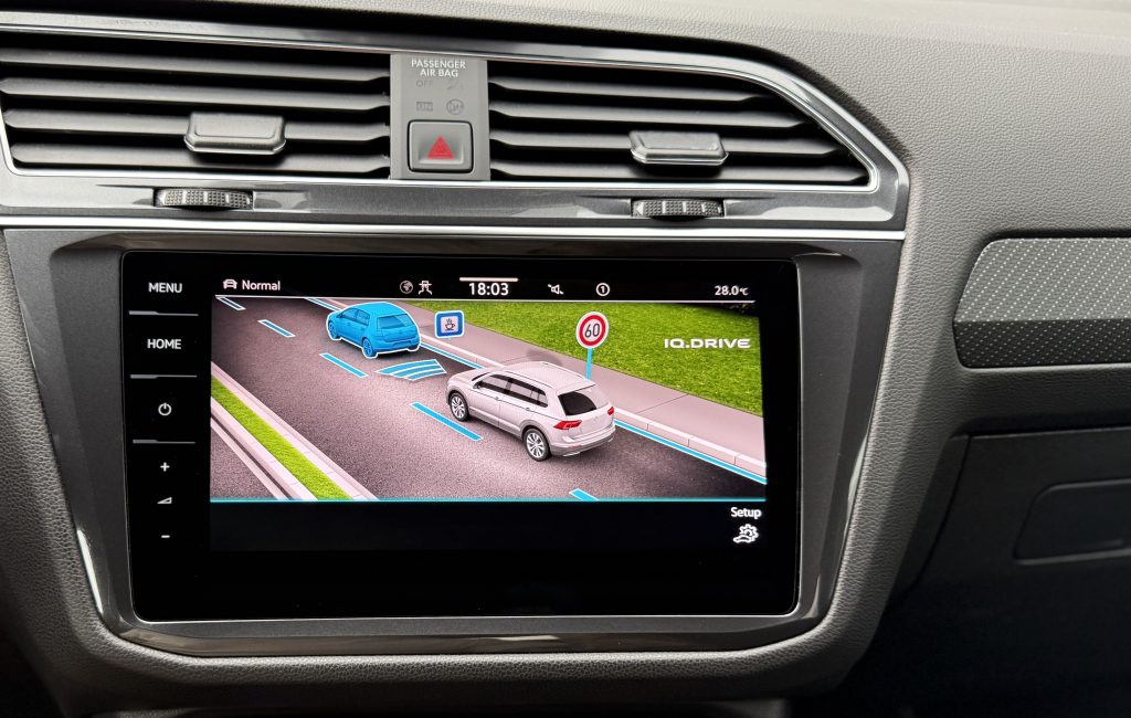 Volkswagen VW Tiguan Allspace 2.0 TDI 4Motion R-LINE IQ.LIGHT MATRIX 360°KAMERA HARMAN/KARDON HEAD-UP