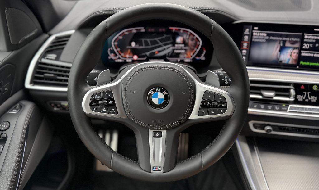 BMW X5 xDrive40i ///M Sport Packet LASER 360°3D KAMERA HEAD-UP R21 SLOVENSKÉ VOZIDLO