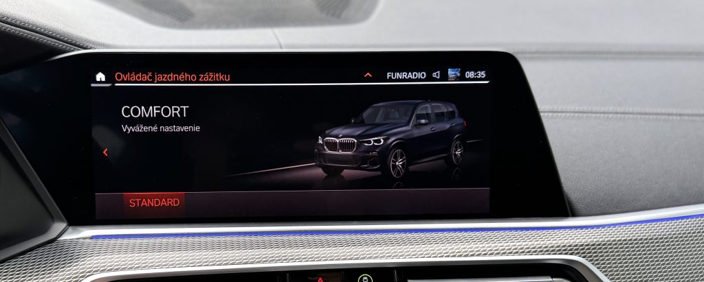 BMW X5 xDrive40i ///M Sport Packet LASER 360°3D KAMERA HEAD-UP R21 SLOVENSKÉ VOZIDLO