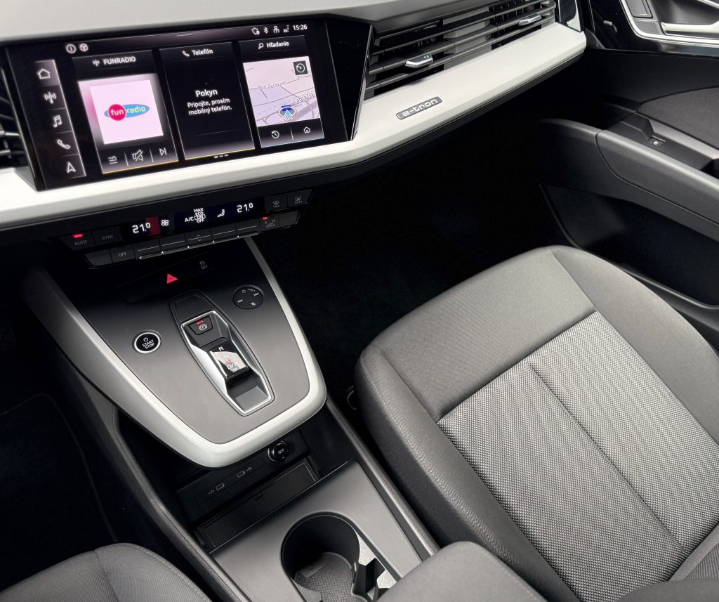 Audi Q4 e-tron 35 SONOS AUDIO VIRTUAL AVILOO BATTERY CERTIFICATE FULL LED R19 TEPELKO