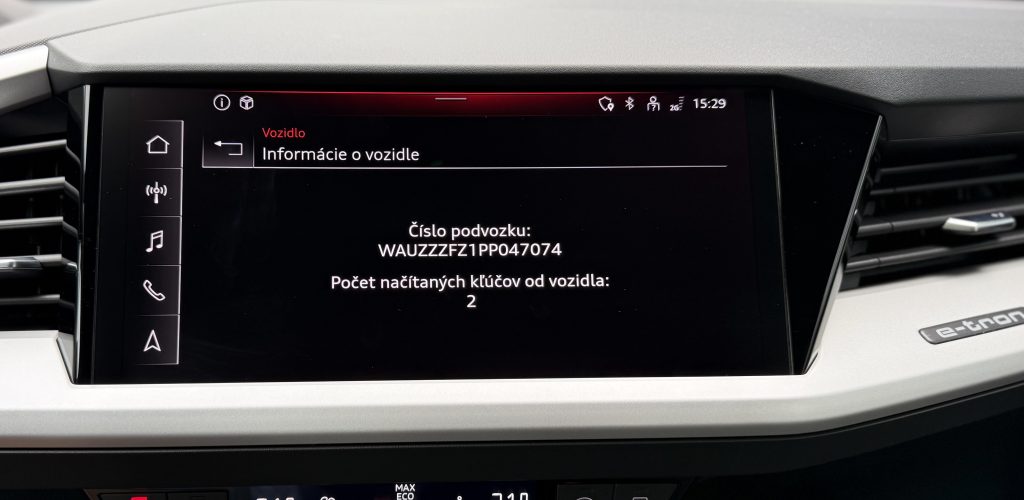Audi Q4 e-tron 35 SONOS AUDIO VIRTUAL AVILOO BATTERY CERTIFICATE FULL LED R19 TEPELKO