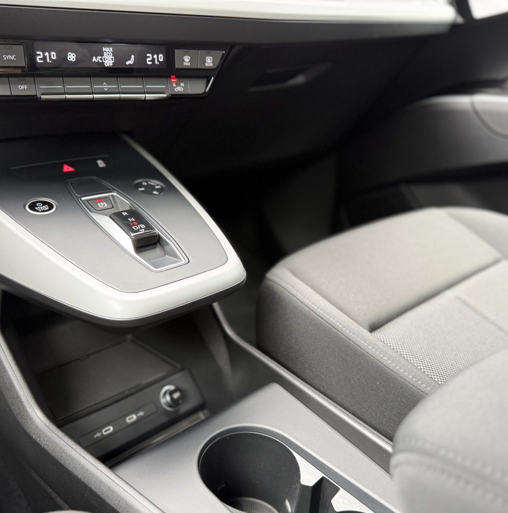 Audi Q4 e-tron 35 SONOS AUDIO VIRTUAL AVILOO BATTERY CERTIFICATE FULL LED R19 TEPELKO