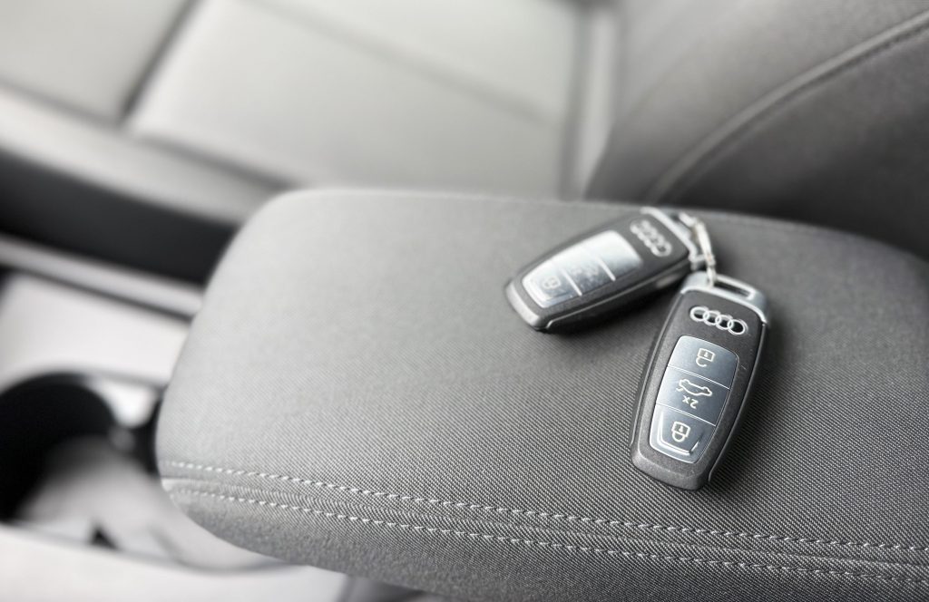 Audi Q4 e-tron 35 SONOS AUDIO VIRTUAL AVILOO BATTERY CERTIFICATE FULL LED R19 TEPELKO