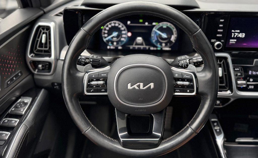 Kia Sorento 1.6 T-GDI PHEV 4X4 PLATINUM 360°KAMERA PANORAMA HEAD-UP BOSE VIRTUAL R19, A/T