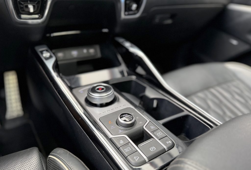Kia Sorento 1.6 T-GDI PHEV 4X4 PLATINUM 360°KAMERA PANORAMA HEAD-UP BOSE VIRTUAL R19, A/T