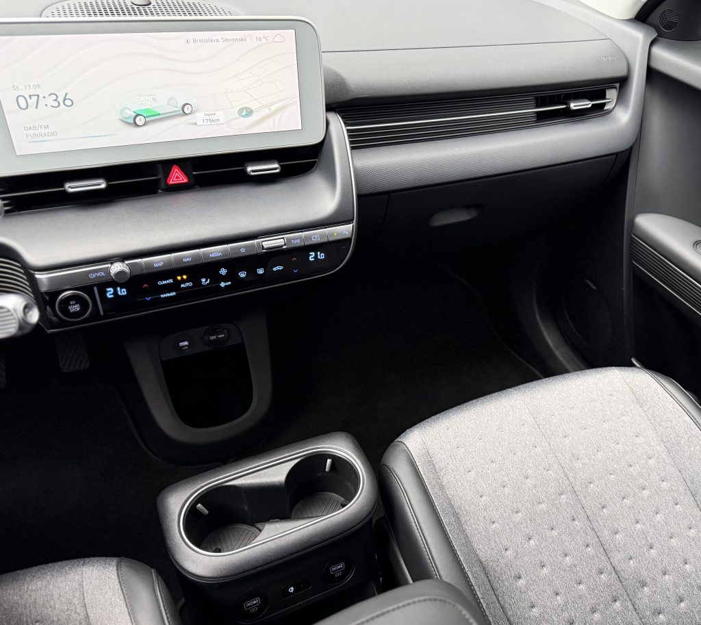 Hyundai Ioniq 5 73 kWh 218PS TECHNIQ KAMERA BOSE AUDIO AVILOO BATTERY CERTIFICATE